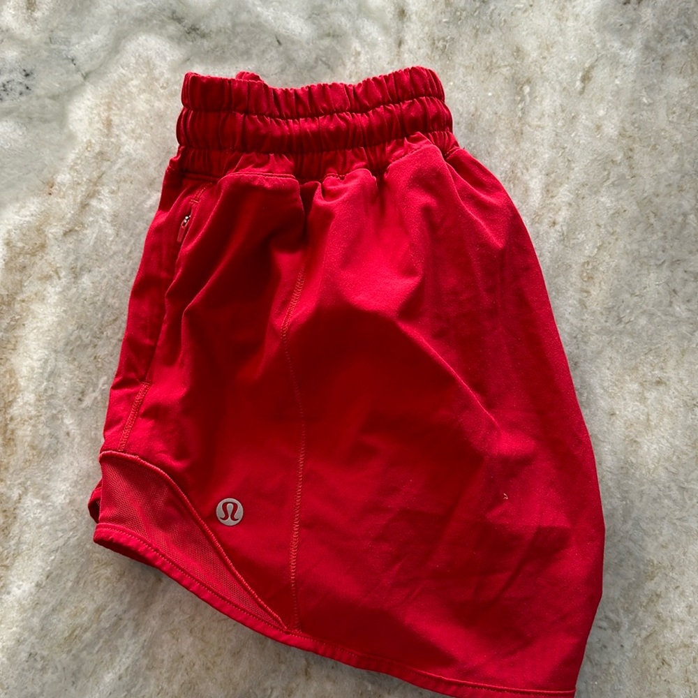 Lululemon Hotty Hot 2.5” Size 2